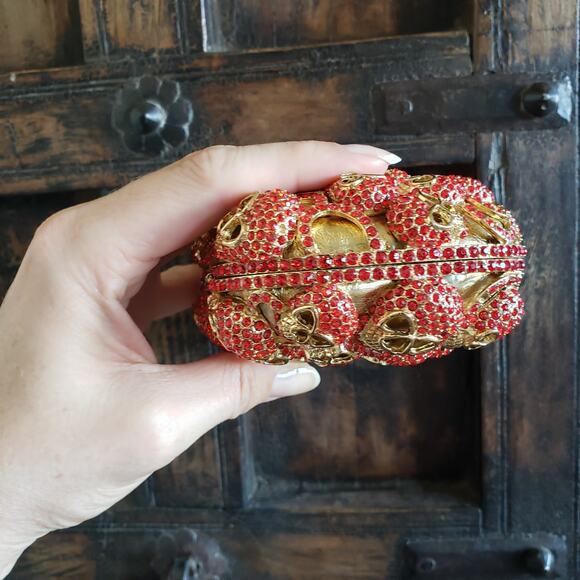 Halloween 80's In's Golden Skulls Clutch w Strap - Picture 4 of 5